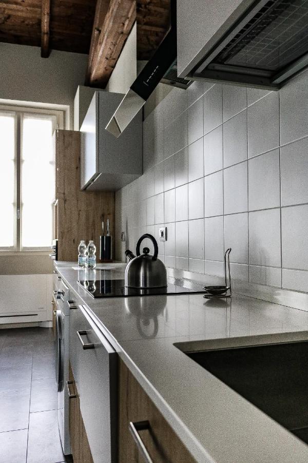 Via Natta - San Siro Apartments - 4 People Милан Экстерьер фото